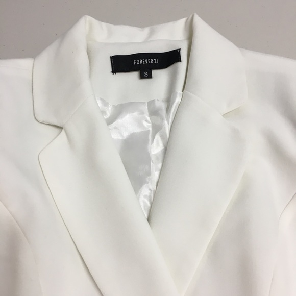 ๐ฟ Forever 21 white blazer - Picture 4 of 7